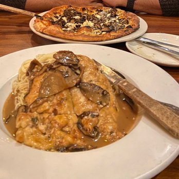 Veneto Pizza & Pasta - Chicken marsala - Italian Near Me - Rochester, New York Veneto Pizza & Pasta - Chicken marsala - Italian Near Me - Rochester, New York