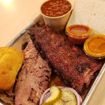 Holy Smoke - Brisket and rib combo (32$) - Barbeque Near Me - Thornhill, Ontario