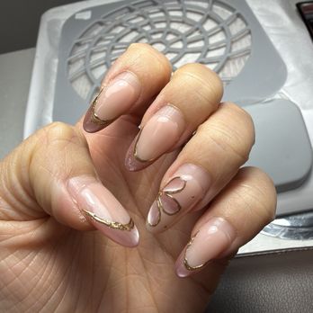 Palette Nail Studio - Nail Salons Near Me - Huntington Beach, California