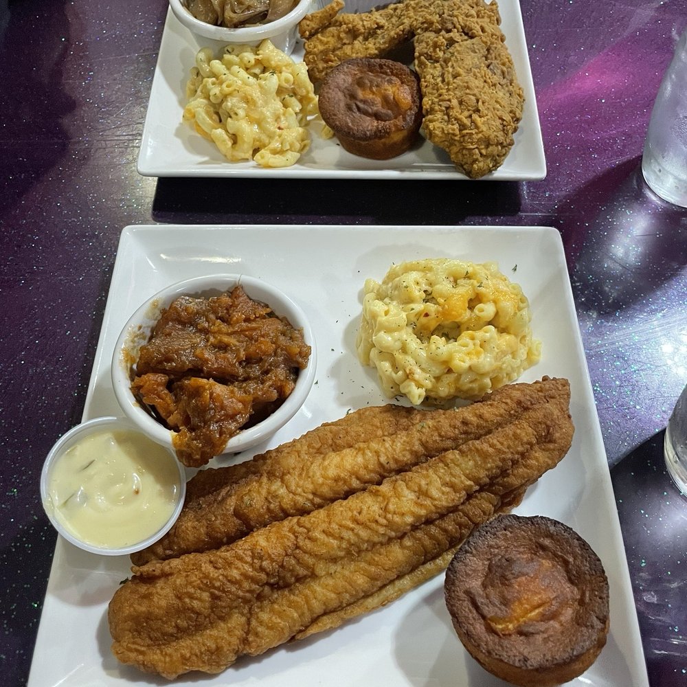 Boss Queens Soul Cafe - Gabby's Fried Turkey Wing and Queen Rosa P's Fish - Soul Food Near Me - Norfolk, Virginia