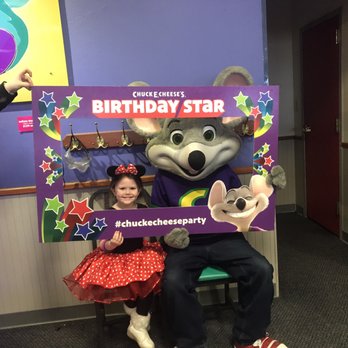 Chuck E. Cheese - Birthday show!! - Pizza Near Me - Springfield, Missouri