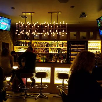 Maevery Public House - Cocktail Bars Near Me - Lake Bluff, Illinois Maevery Public House - Cocktail Bars Near Me - Lake Bluff, Illinois
