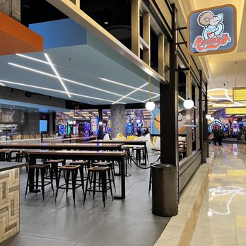 Randy’s Donuts - the inside of a restaurant - Donuts Near Me - Las Vegas, Nevada