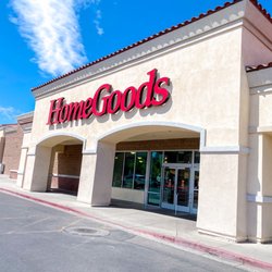 Homegoods - HomeGoods front of store