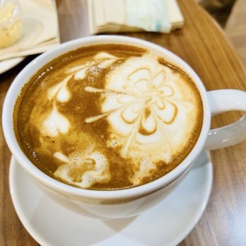 Urth Caffe - Coffee & Tea Near Me - Henderson, Nevada