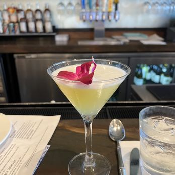 Tommy Bahama Restaurant - Paradisio Martini - Cocktail Bars Near Me - Jupiter, Florida Tommy Bahama Restaurant - Paradisio Martini - Cocktail Bars Near Me - Jupiter, Florida