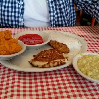 Bell Buckle Cafe - Country fried steak, carrot soufflé, sliced tomato,and fried corn - American Near Me - Bell Buckle, Tennessee Bell Buckle Cafe - Country fried steak, carrot soufflé, sliced tomato,and fried corn - American Near Me - Bell Buckle, Tennessee
