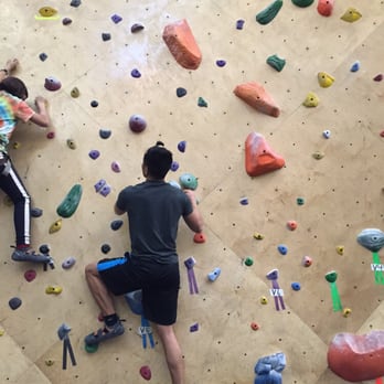 Bouldering Project - Bouldering! - Gyms Near Me - Somerville, Massachusetts