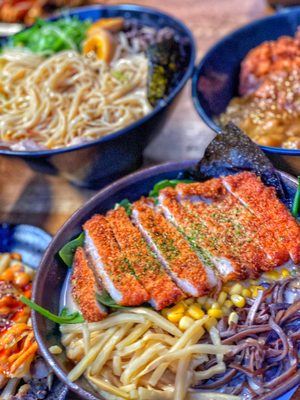 Tomi Ramen by null