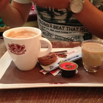 Carrousel d'Anvers - Koffie Cream! - Brasseries Near Me - Wijnegem, VAN Carrousel d'Anvers - Koffie Cream! - Brasseries Near Me - Wijnegem, VAN