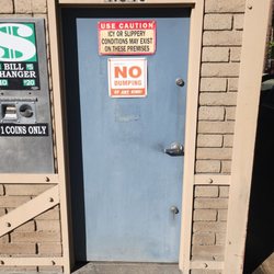 Big Bear Car Wash - No mail slot to be found!