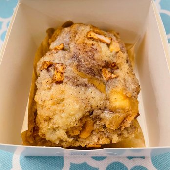 Southern Style Bread Pudding - Apple Cinnamon Bread Pudding- Delicious! - Food Stands Near Me Southern Style Bread Pudding - Apple Cinnamon Bread Pudding- Delicious! - Food Stands Near Me