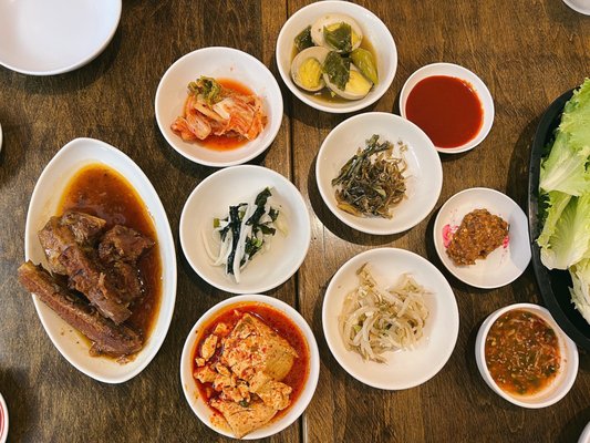JeunJu Korean Restaurant 전주식당 | 전주할매칼국수 - Authentic Korean home style food by null