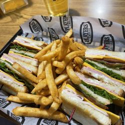 Players Grille - Mandarin - Club sandwich