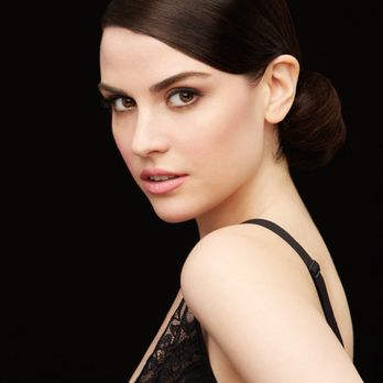 Stephanie Klasse Makeup Artist - Glo Professional Campaign Chris Sessions Photographer - Hair Stylists Near Me Stephanie Klasse Makeup Artist - Glo Professional Campaign Chris Sessions Photographer - Hair Stylists Near Me