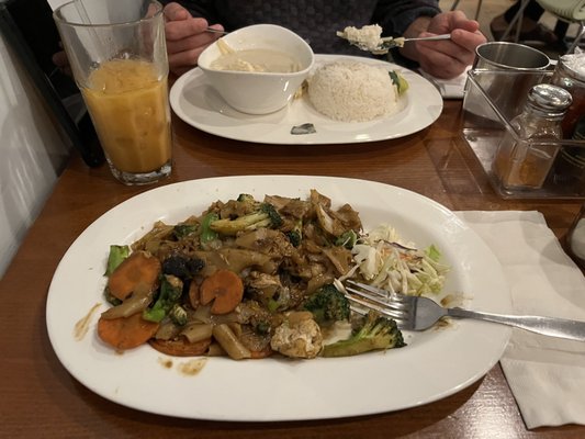 Tommy's Thai by null