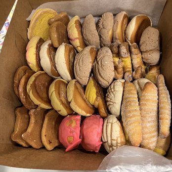 El Gallo Bakery - Goodness! - Bakeries Near Me - Los Angeles, California El Gallo Bakery - Goodness! - Bakeries Near Me - Los Angeles, California