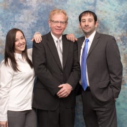 Moses Eyecare Center - Drs. Jeni Kohn, Robert W. Moses & Robert J. Moses
