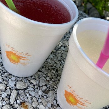 Taste of Buffalo - A gust of sun winery - loganberry and peach wine slushies - Festivals Near Me - Buffalo, New York