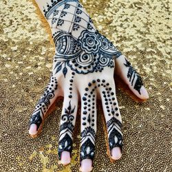 N Henna Designs