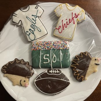Petite Gateaux - Cookies for all occasions - Super Bowl 2024 - Bakeries Near Me - Denver, Colorado Petite Gateaux - Cookies for all occasions - Super Bowl 2024 - Bakeries Near Me - Denver, Colorado