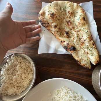 India Gate Restaurant - GARLIC NAAN is HUGE! :D - Indian Near Me - Bellevue, Washington India Gate Restaurant - GARLIC NAAN is HUGE! :D - Indian Near Me - Bellevue, Washington