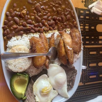 La Pequeña Colombia - Bandeja Paisa - Colombian Near Me - Tampa, Florida La Pequeña Colombia - Bandeja Paisa - Colombian Near Me - Tampa, Florida