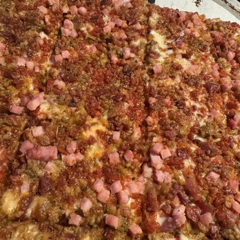 The Bulldog - Pizza, Meat Lovers - Bars Near Me - Indianapolis, Indiana