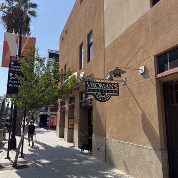 Vroman's Bookstore - signage - Bookstores Near Me - Pasadena, California Vroman's Bookstore - signage - Bookstores Near Me - Pasadena, California