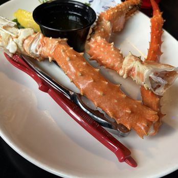 Humpy's Great Alaskan Alehouse - Half pound of Alaska King Crab - Beer Bar Near Me - Anchorage, Alaska Humpy's Great Alaskan Alehouse - Half pound of Alaska King Crab - Beer Bar Near Me - Anchorage, Alaska