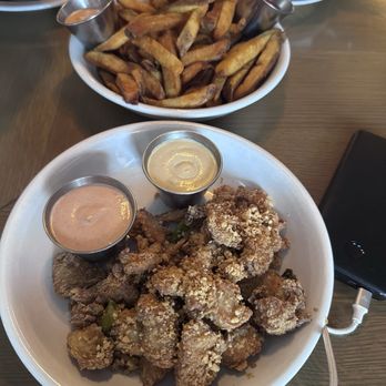 Haymaker Bar and Kitchen - Popcorn chicken and fries - Gastropubs Near Me - New York, New York