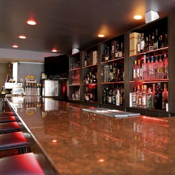 El Basha Restaurant - Fully Stocked Bar - Middle Eastern Near Me - Worcester, Massachusetts