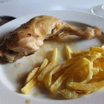 Albanta - Chicken with fries - Spanish Near Me - Granada, GR Albanta - Chicken with fries - Spanish Near Me - Granada, GR