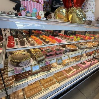 Altadena Bakery - Desserts Near Me - Burbank, California Altadena Bakery - Desserts Near Me - Burbank, California