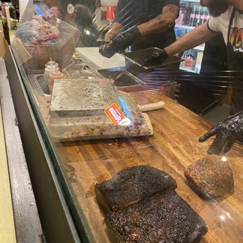 Franklin Barbecue - Beautiful brisket - Barbeque Near Me - Austin, Texas
