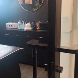 Bare Skin Studio - SUITE 47