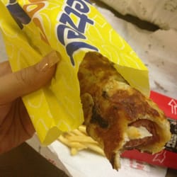 Wetzel's Pretzels - This chess dog looked nothing like photo