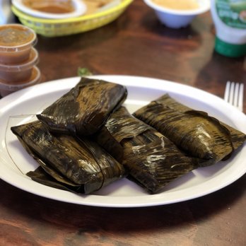 Limon's Restaurant - Chicken Tamales (Veracruz Style) - Mexican Near Me - Dallas, Texas