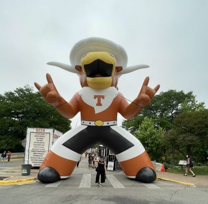 Darrell K Royal Texas Memorial Stadium by null