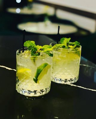 Feru Bar and Restaurant by null