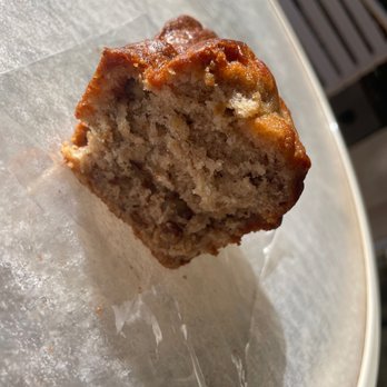 Maui Bread - Missing the little brown banana "veinings" - Bakeries Near Me - Kihei, Hawaii