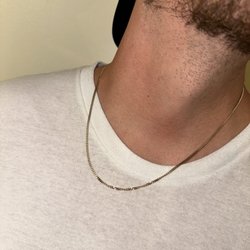 Venus Esthetics - Permanent jewelry