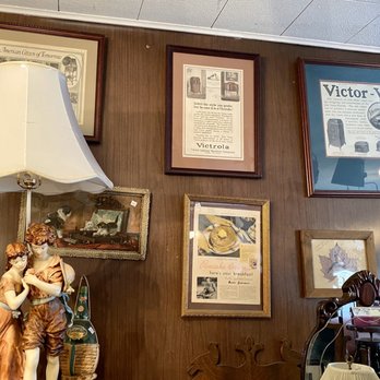 Bountiful Antiques - Antiques Near Me - Bountiful, Utah