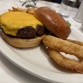 Junior's - Burger patty was thick, tender, and juicy! - Breakfast & Brunch Near Me - Las Vegas, Nevada Junior's - Burger patty was thick, tender, and juicy! - Breakfast & Brunch Near Me - Las Vegas, Nevada