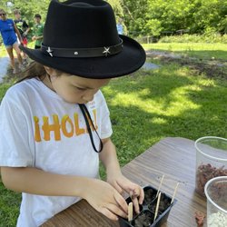 Blue Ribbon Farms - Planting sunflowers, popcorn, onions and beans