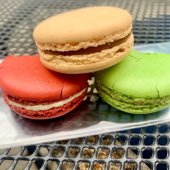 Olivia Macaron - 3 Macarons Favor Box - Macarons Near Me - Washington, DC, District of Columbia