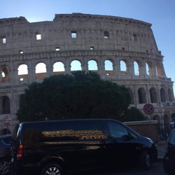 All Around Italy - Colosseo tour....