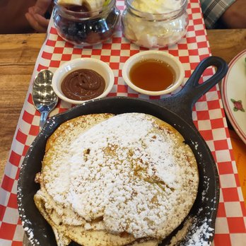 Cafe Landwer - Rutherford & Bathurst - Pancakes - Cafes Near Me - Maple, Ontario Cafe Landwer - Rutherford & Bathurst - Pancakes - Cafes Near Me - Maple, Ontario