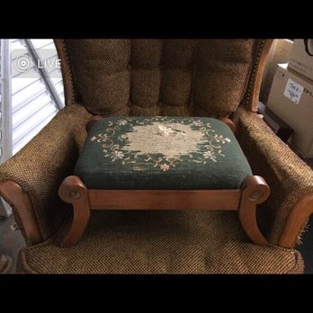 Mac's Upholstery - Furniture Reupholstery Near Me - Seattle, Washington Mac's Upholstery - Furniture Reupholstery Near Me - Seattle, Washington