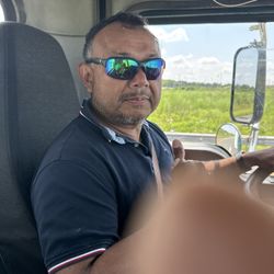 Safe Driving Academy - Manuel truck